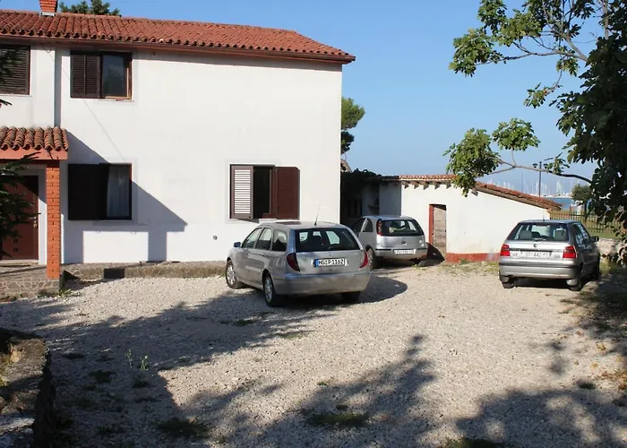 And By The Sea - 7132 Umag