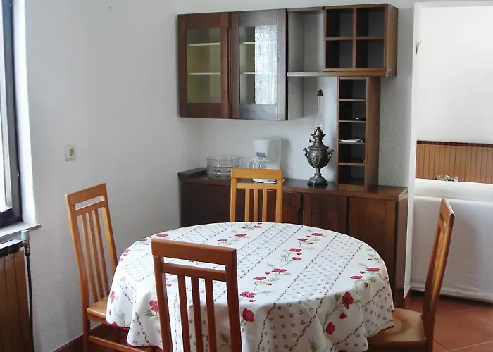 And By The Sea - 7132 3* Umag