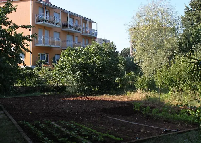 And By The Sea - 7132 Penzion Umag