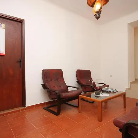 Guest house And By The Sea - 7132 Umag